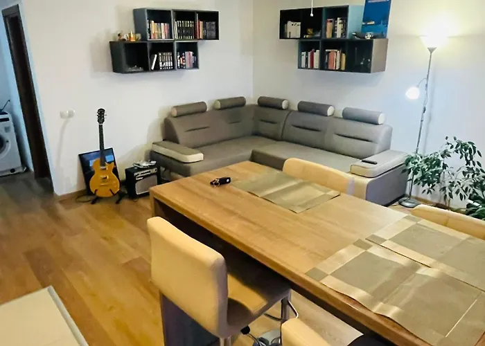 Apartman Cozy With Free Parking